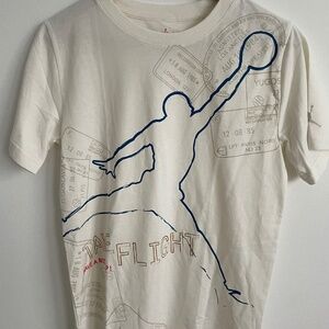 Kids Jordan jump man take flight tee shirt. Size L 12-13 new without tags